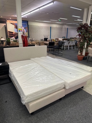 Boxspring Tina 180x200cm, beige